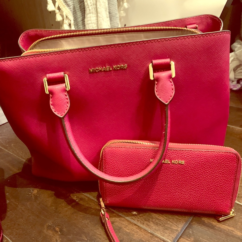 Michael Kors Red Handbag and wristlet set